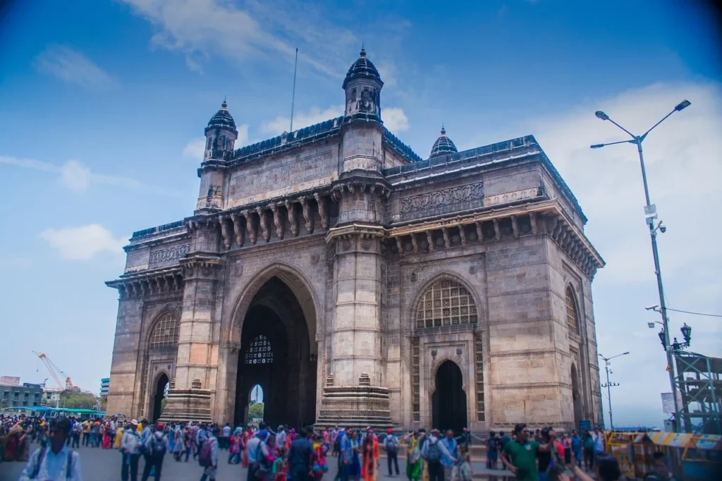 Maharashtra's Tourism : Cities, Food, and Tourism